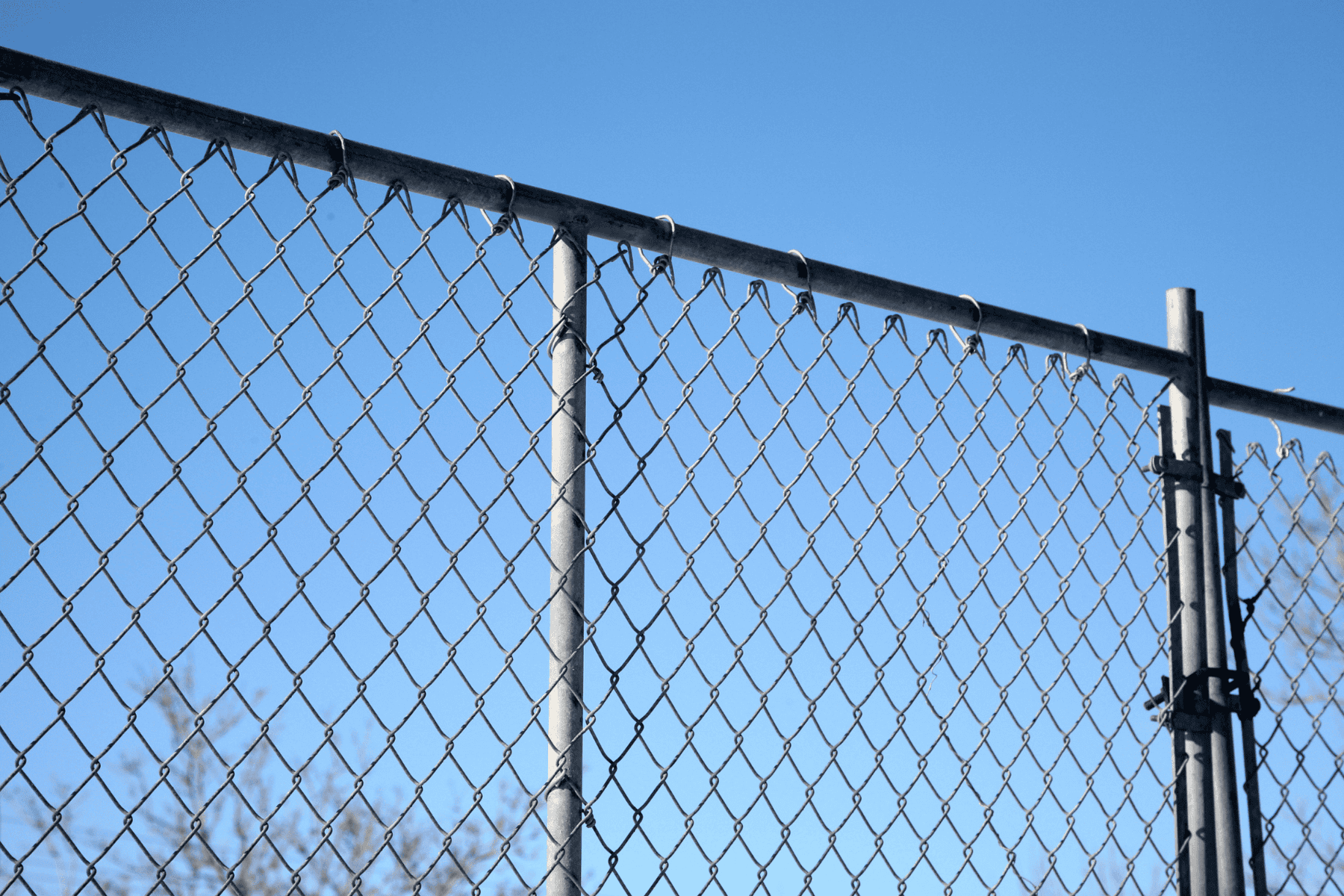 Featured image for “How Much Does 200 Ft of Chain Link Fence Cost?”